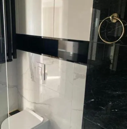 Parkowe B18 アパート オシフィエンチム